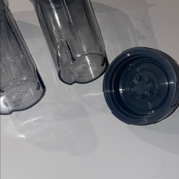 Ninja Blender Cups with Lids - Picture 3 of 3